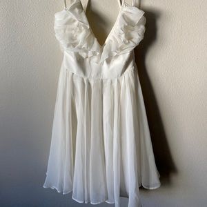 Women’s white backless mini dress